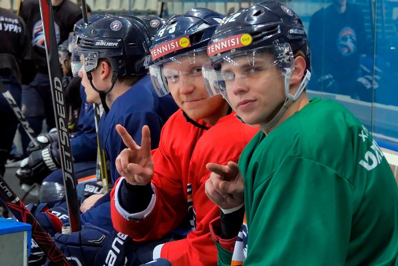 Хоккеисты «Южного Урала» начали подготовку к домашней серии игр