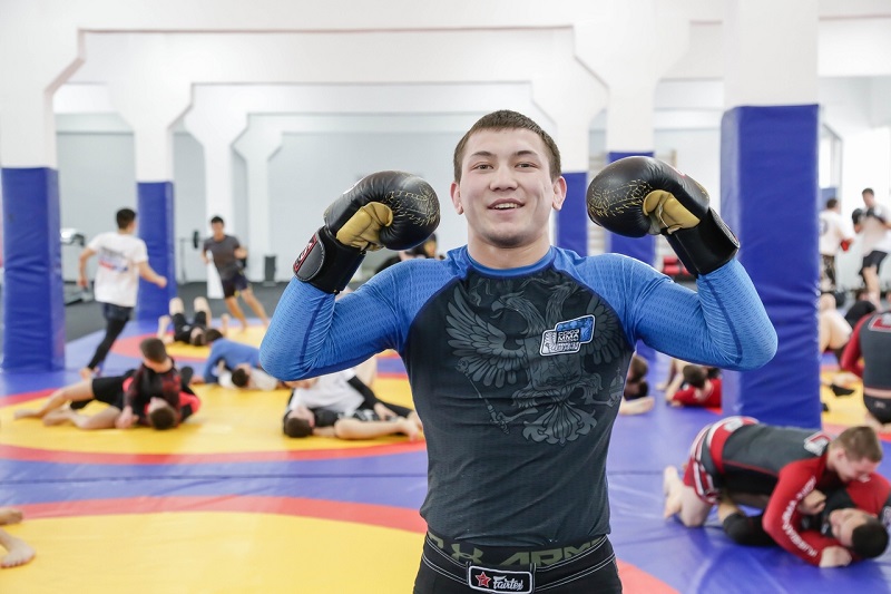 Оренбургский боец Саламат Исбулаев примет участие в Чемпионате Европы