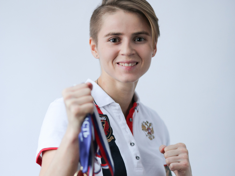 Оренбурженка Екатерина Сычева помогает готовится спортсменам к Чемпионату мира по боксу