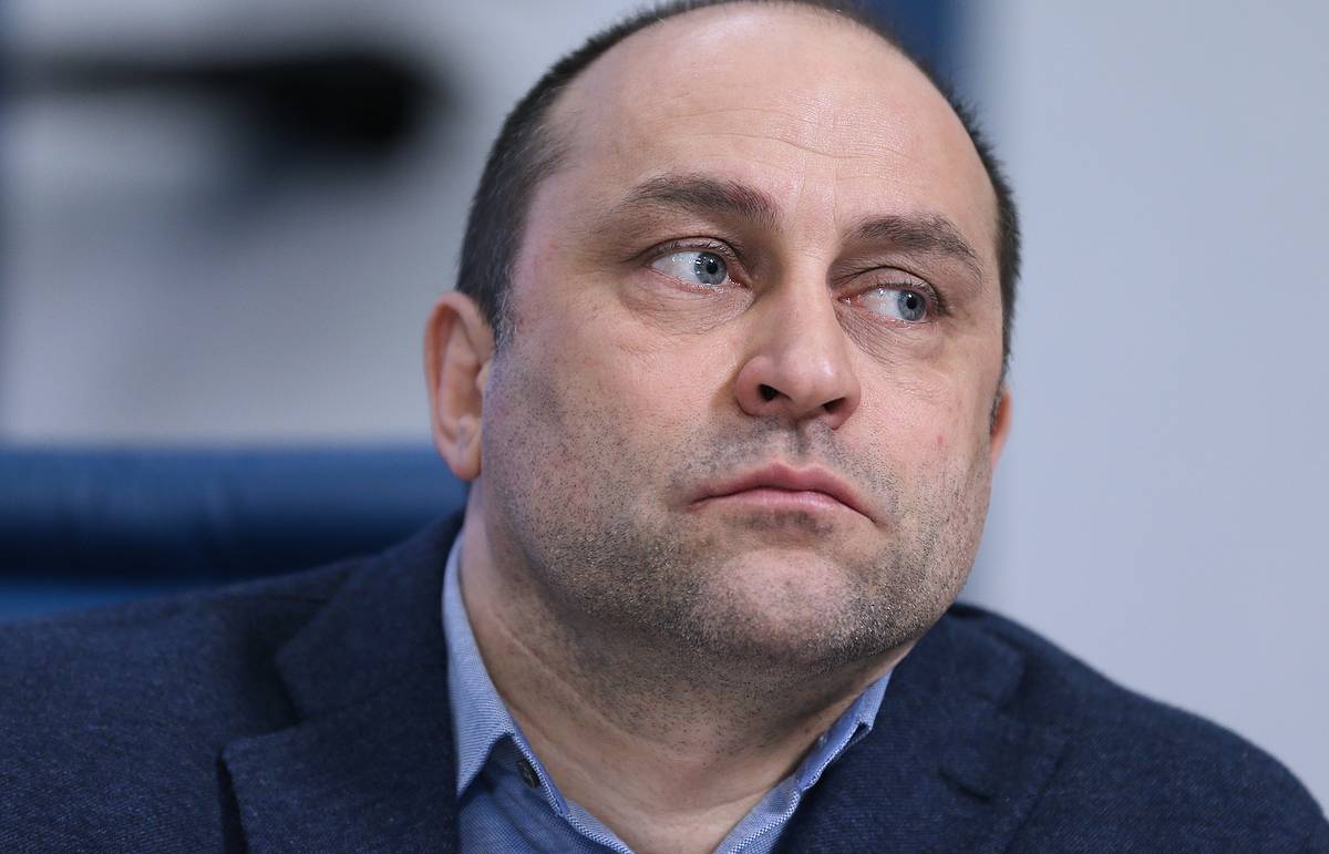 Депутат Госдумы Свищев предложил наказать «Оренбург» и «Крылья» за драку. Наказать судью он не захотел