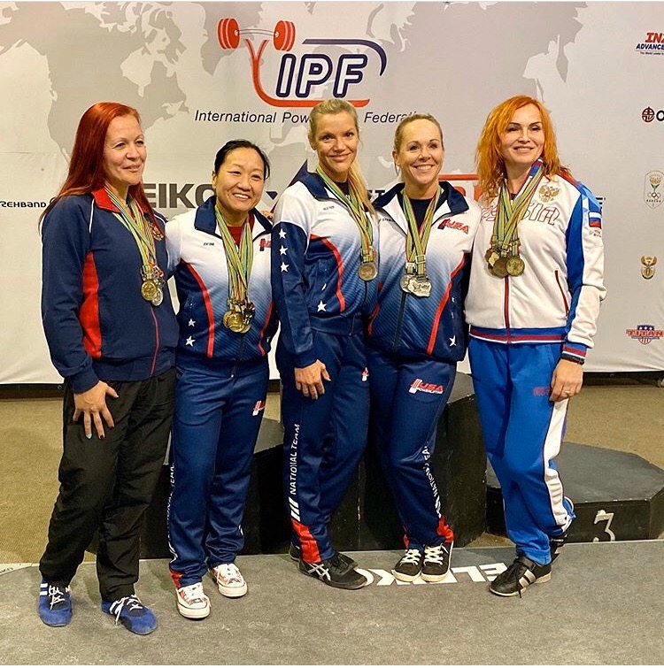 Оренбурженка завоевала золото на Первенстве мира по пауэрлифтингу среди ветеранов