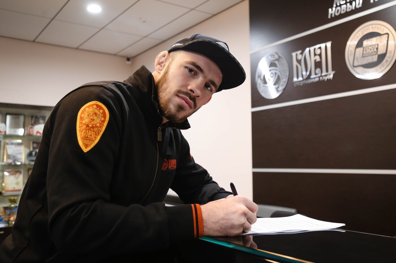 Оренбургский боец ММА Роман Богатов подписал контракт в UFC