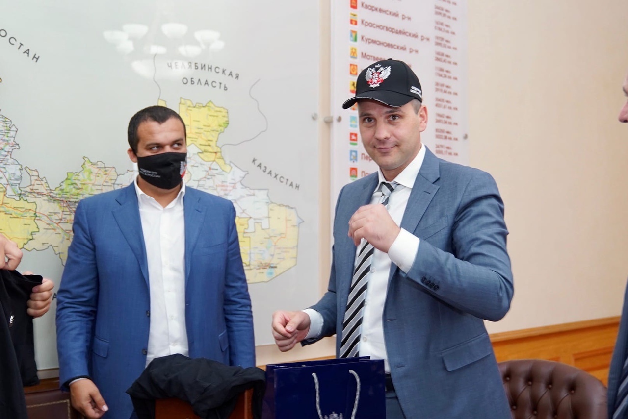 Чемпионат России по боксу может пройти в Оренбурге: Денис Паслер и Умар Кремлёв обсудили сотрудничество