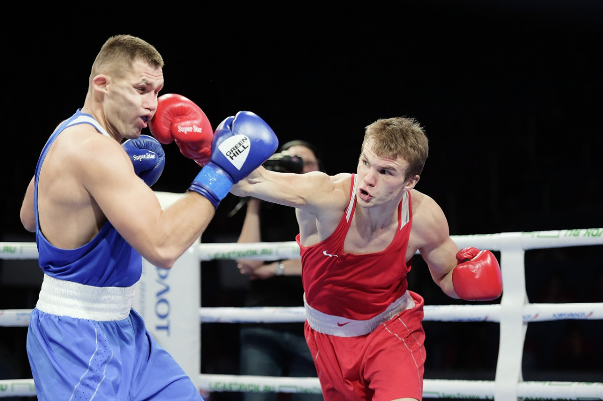 Трое оренбуржцев прошли в полуфинал на Чемпионате России по боксу