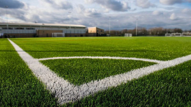 В Оренбуржье появятся 7 футбольных полей с искусственным покрытием