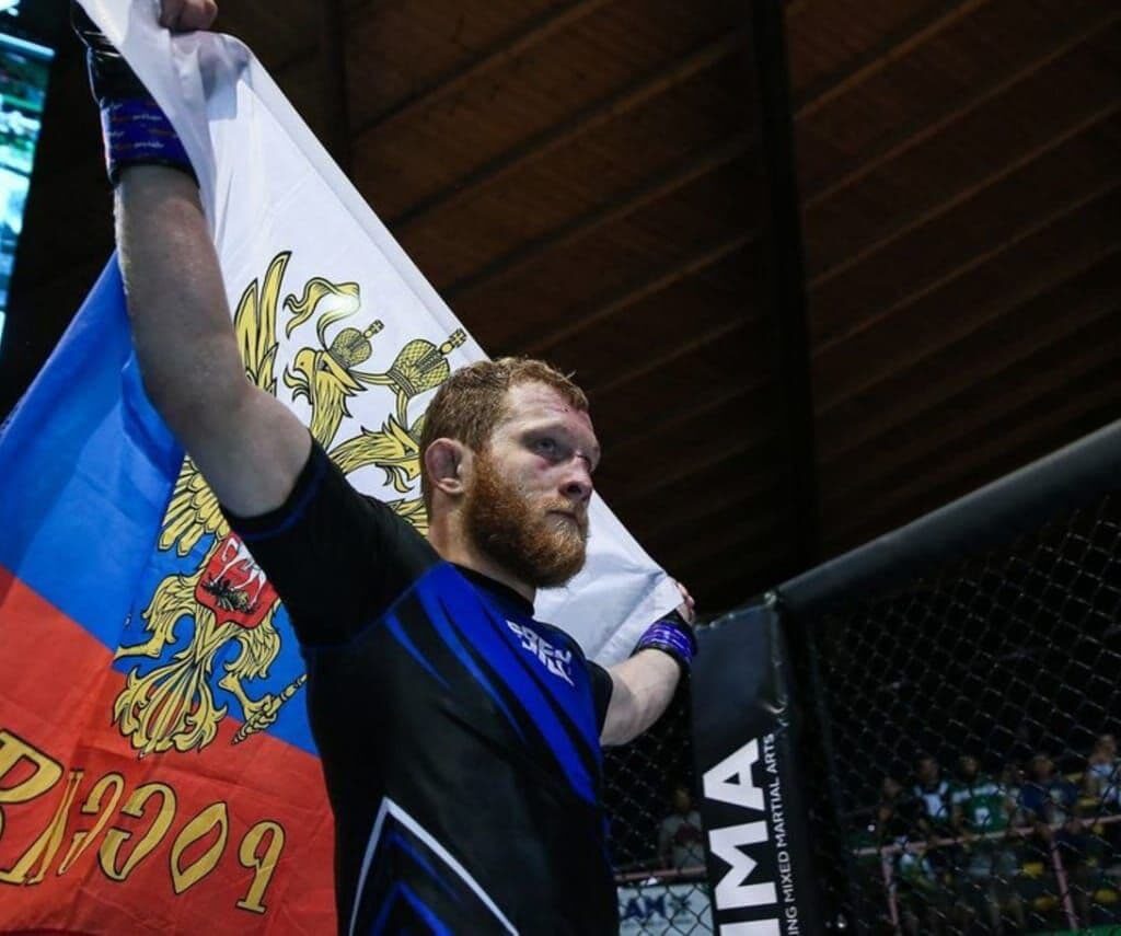 Оренбургский боец Евгений Морозов вышел в полуфинал чемпионата Европы по MMA