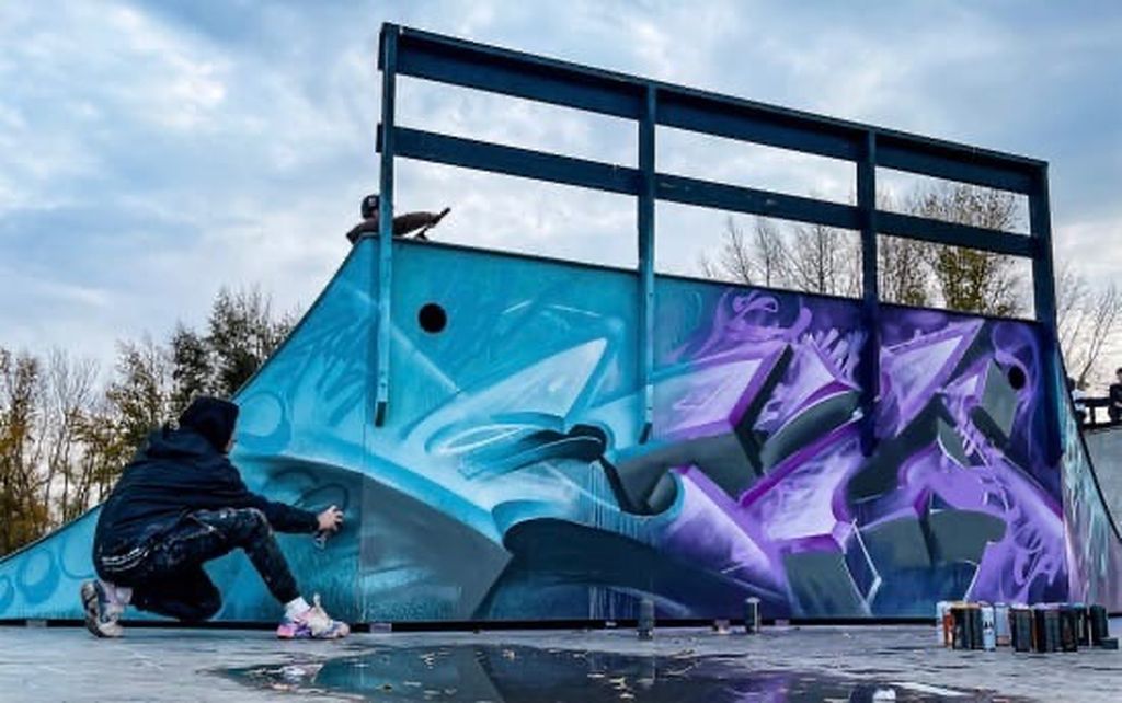 Скейт-парк на набережной Урала украсило новое граффити