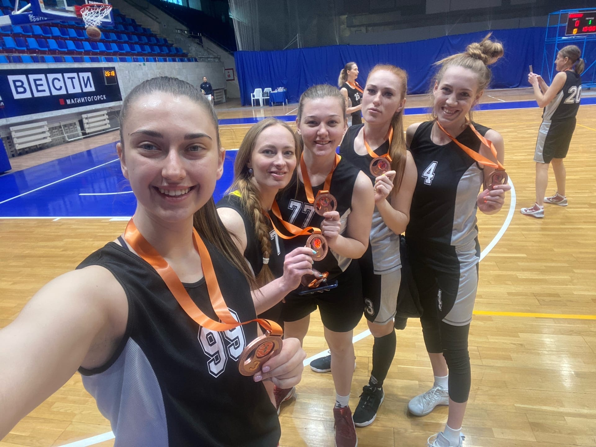 Оренбурженки стали бронзовыми призерками Межрегиональной любительской баскетбольной лиги-Урал