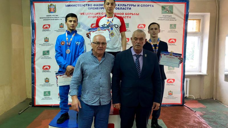 Борцы Оренбуржья завоевали 30 медалей на Всероссийских соревнованиях