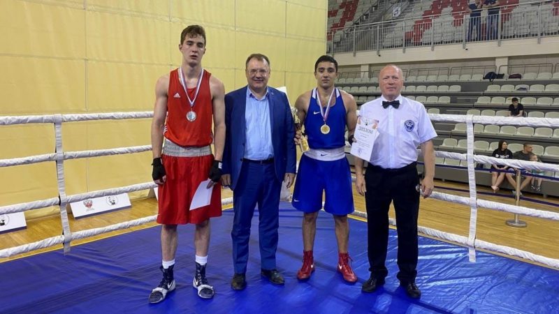 Боксеры из Оренбуржья завоевали пять медалей на турнире в Самаре