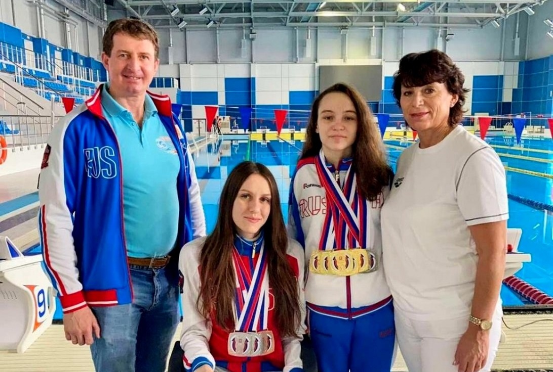 Орчанка Виктория Ищиулова и новотройчанка Юлия Молчанова выступят на Кубке Беларуси по плаванию