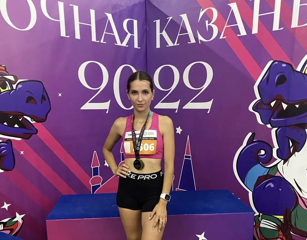 Оренбурженка Елена Гринева заняла 4-е место в забеге «Ночная Казань 2022»