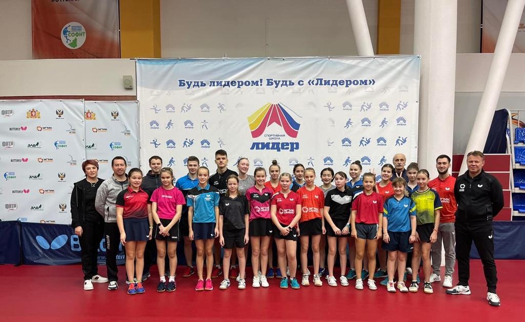 Оренбургские теннисистки Алиса Усманова и Ульяна Кизимова приняли участие в сборе миникадетской сборной России