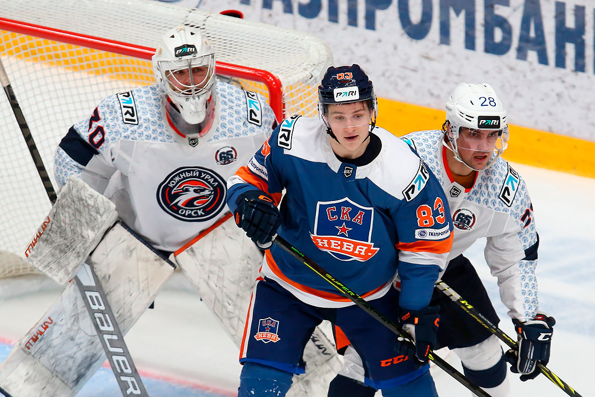 «Южный Урал» проиграл «СКА-Неве» и почти потерял шансф на плей-офф.