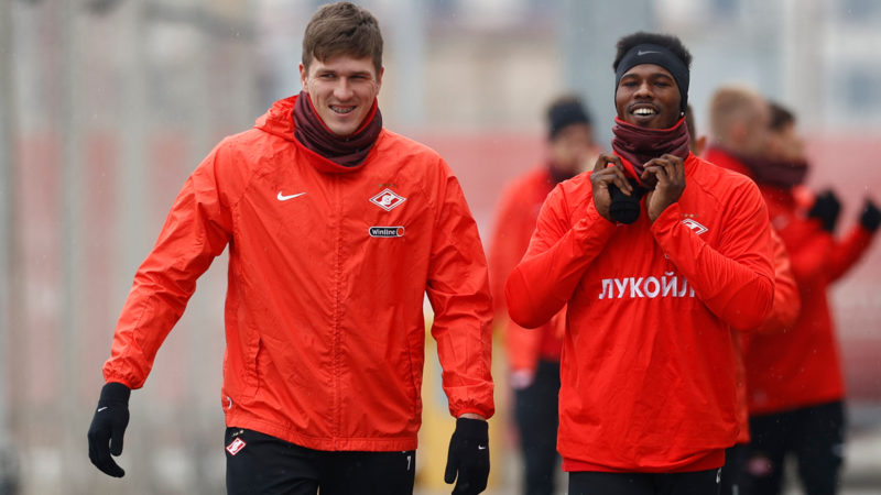 «Спартак» тренируется на синтетике перед матчем с «Оренбургом»