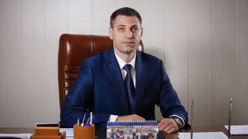 Тренер по боксу Сергей Леонов стал главой комитета по физической культуре и спорту
