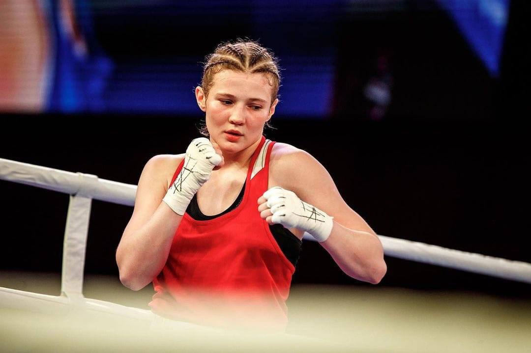 Чемпионат по женскому боксу стартовал в Оренбурге