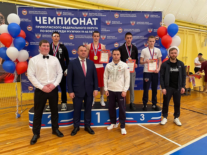 Четыре оренбургских боксера поедут на Чемпионат России