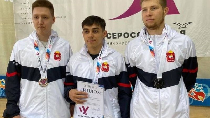 Теннисист Денис Ивонин завоевал серебро Универсиады