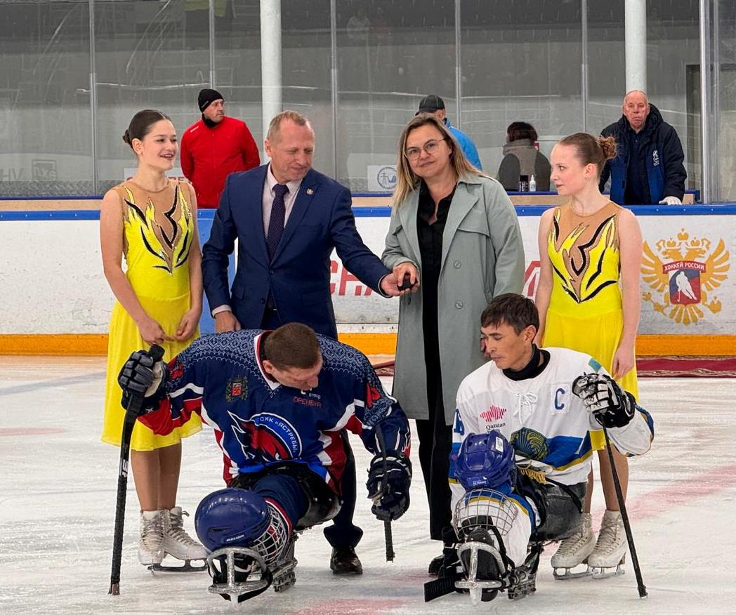В Оренбурге при поддержке «Т Плюс» стартовал Кубок губернатора по следж-хоккею