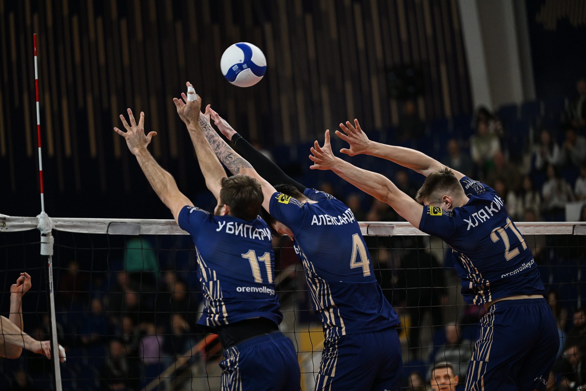 «Оренбуржье» разгромило «Горький» в 18-м туре Суперлиги