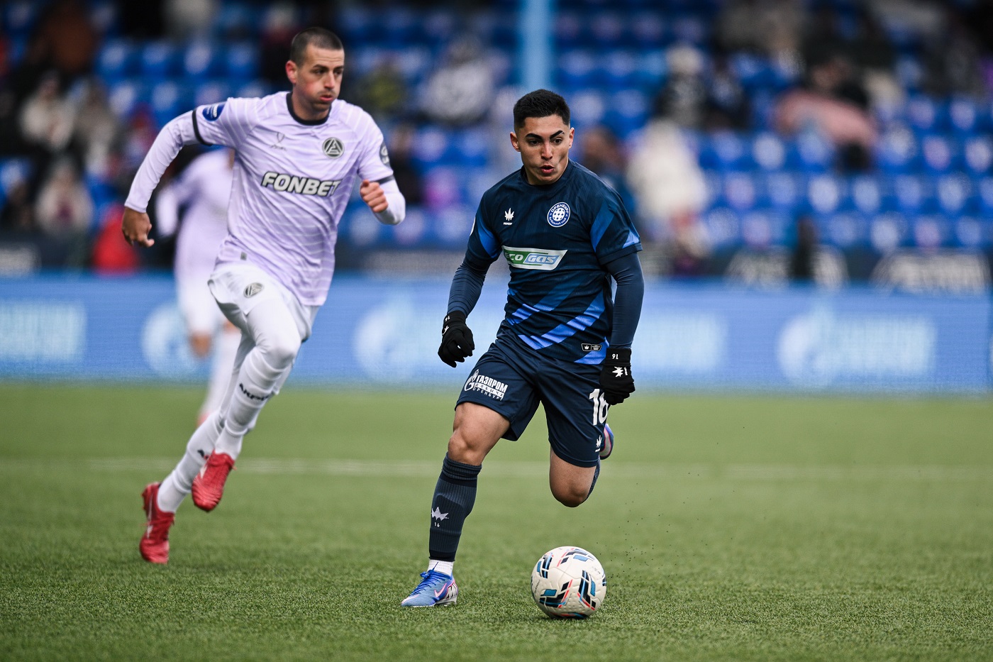 Томпсон рассказал, почему отдал Гюрлюку пробить пенальти