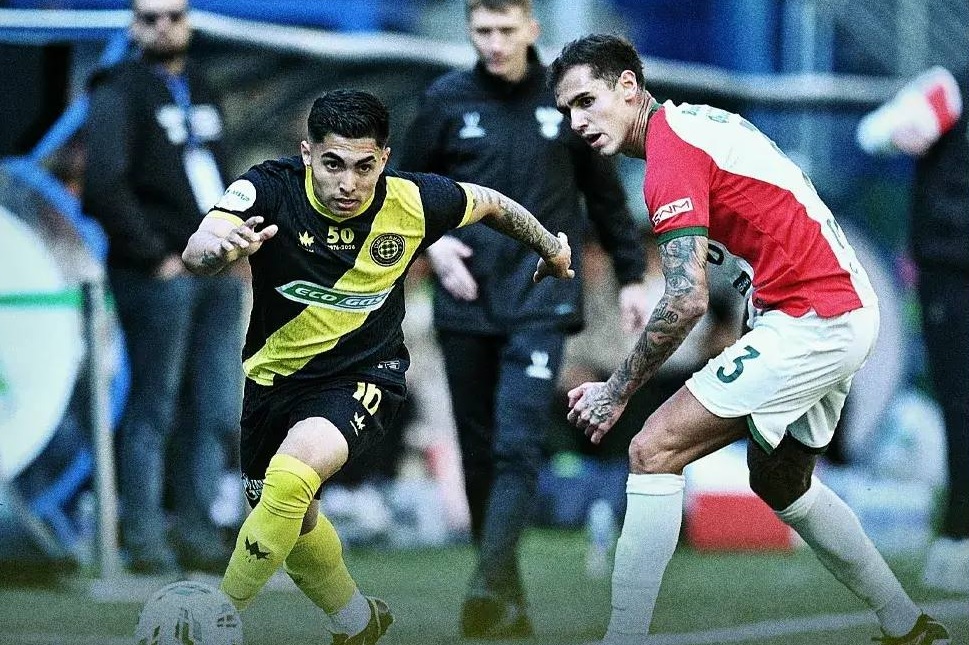 Не забиваешь ты — забивают тебе. «Оренбург» с минимальным счетом уступил «Локомотиву»